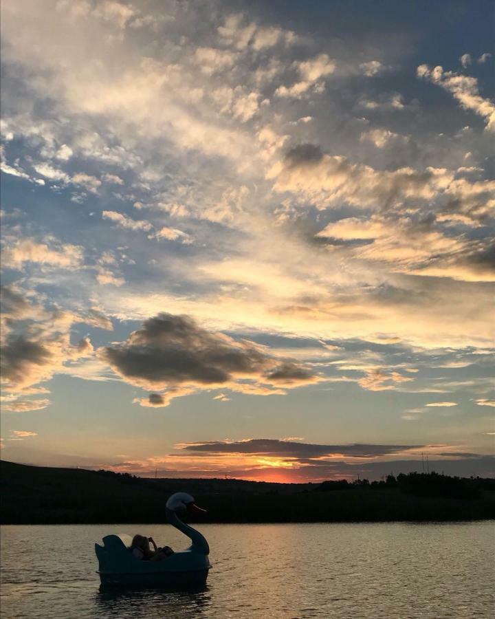Enpi Lake Resort Iasi Buitenkant foto